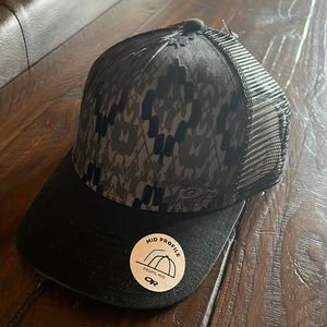 NWT Womens Outdoor Research Trucker Hat